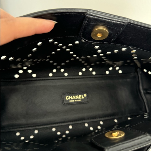 CHANEL Perforated Black Patent Leather Small Shoulder Bag in Very Good Condition - Picture 12 of 17